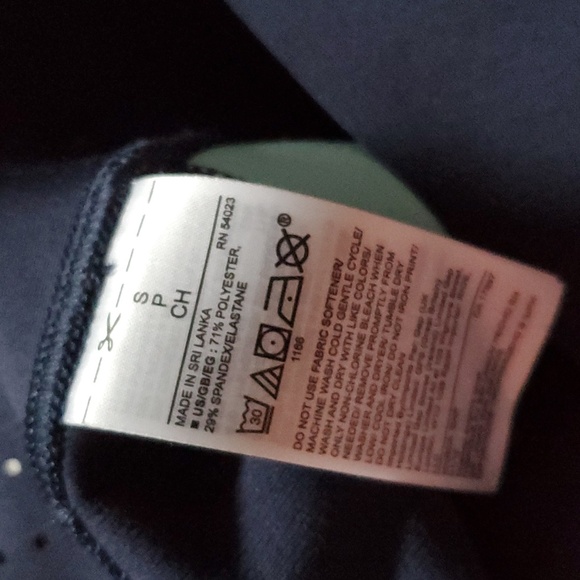 🆕️ GAP FIT WOMEN'S WORKOUT MATCHING OUTFIT - Picture 9 of 15